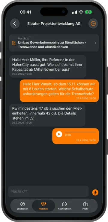 Chat zwischen Auftraggeber und Trockenbaubetrieb mit Text- und Sprachnachricht